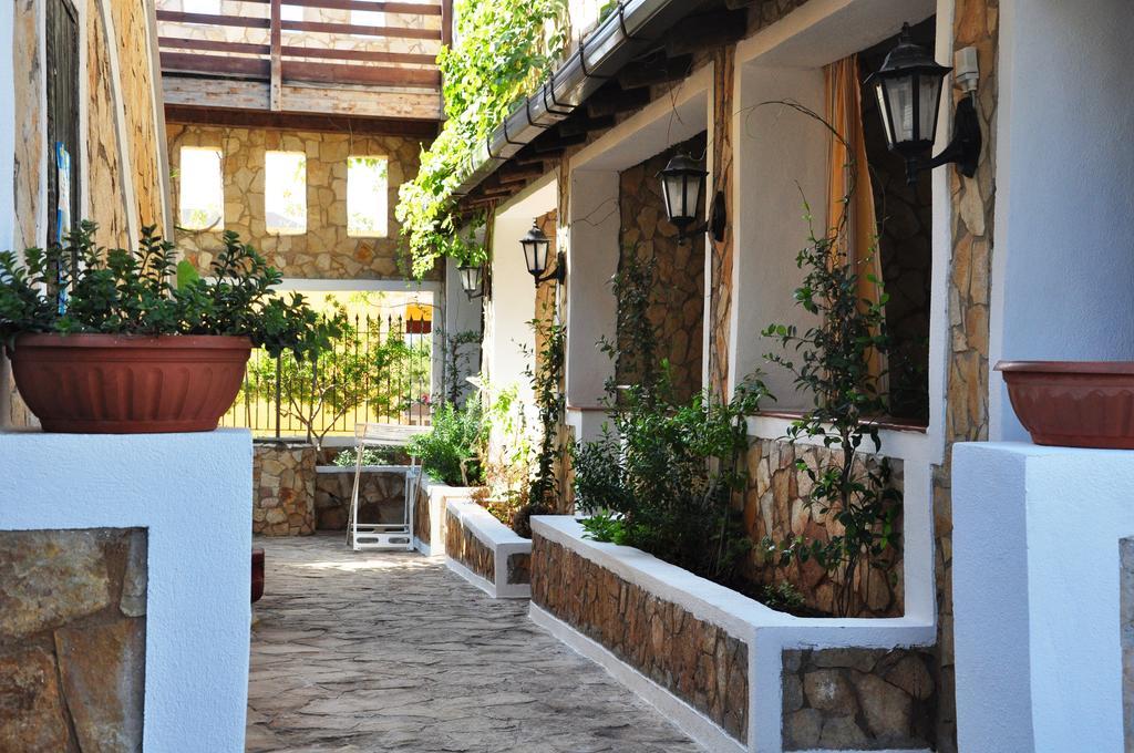 Residence Il Castello LMP Екстериор снимка